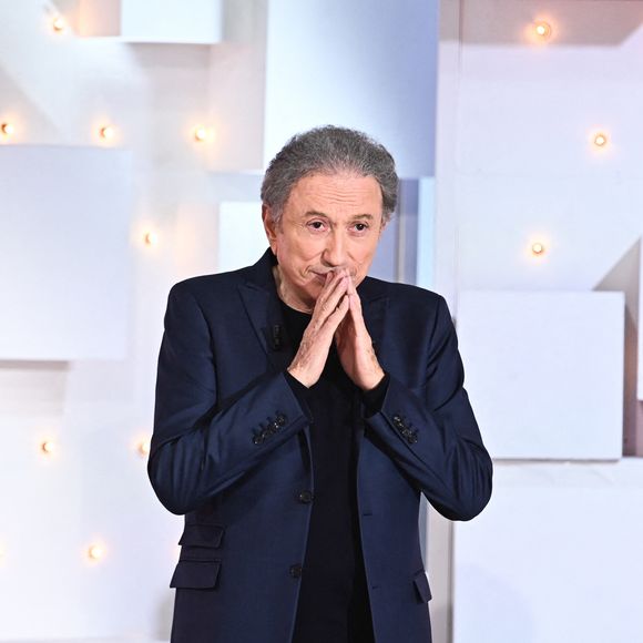 Exclusif - Michel Drucker - Enregistrement de l'émission "Vivement dimanche" au Studio Gabriel à Paris, présentée par M.Drucker et diffusée le 12 mai sur France 3
© Guillaume Gaffiot / Bestimage