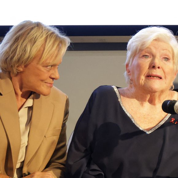 Exclusif -  Muriel Robin et Line Renaud - 6ème remise du prix "Fonds de dotation Line Renaud-Loulou Gasté" pour la recherche médicale à la Maison de la Recherche à Paris le 25 novembre 2024.

COADIC GUIREC / BESTIMAGE