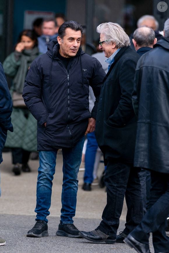 Albert Kassabi (Les Forbans) et Alain Turban aux obsèques du chanteur Herbert Léonard au crématorium de Saint-Fargeau-Ponthierry, France, le 12 mars 2025. © Bestimage