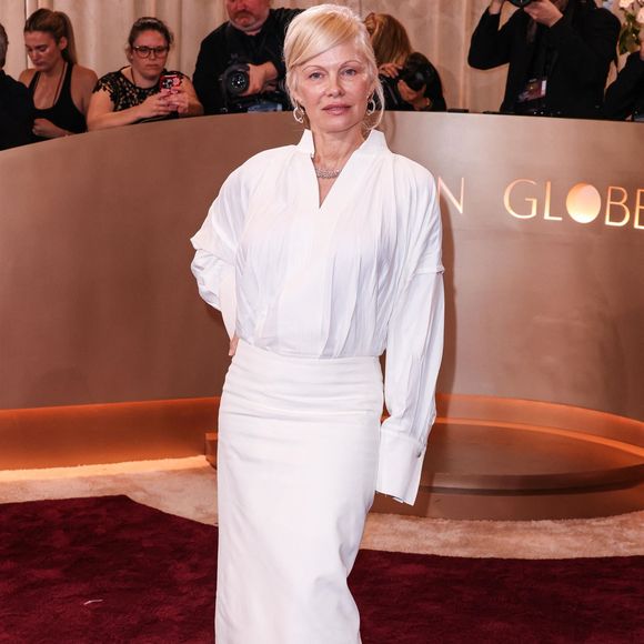 La star de 58 ans propose des produits "clean", végans, non testés sur les animaux et formulés sans sulfates, sans phtalates ni parabènes. 

Beverly Hills, Californie  83e cérémonie des Golden Globes, qui s'est tenue à l'hôtel Beverly Hilton le 11 janvier 2026 à Beverly Hills, Los Angeles, Californie, États-Unis.



Sur la photo : Pamela Anderson