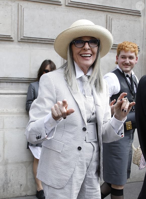 De nombreux hommages posthumes lui ont alors été rendus

Diane Keaton - Arrivées au défilé de mode Thom Browne collection Haute Couture Automne/Hiver 2023/24 lors de la Fashion Week de Paris (PFW), à Paris, France, le 3 juillet 2023. © Denis Guignebourg/Bestimage