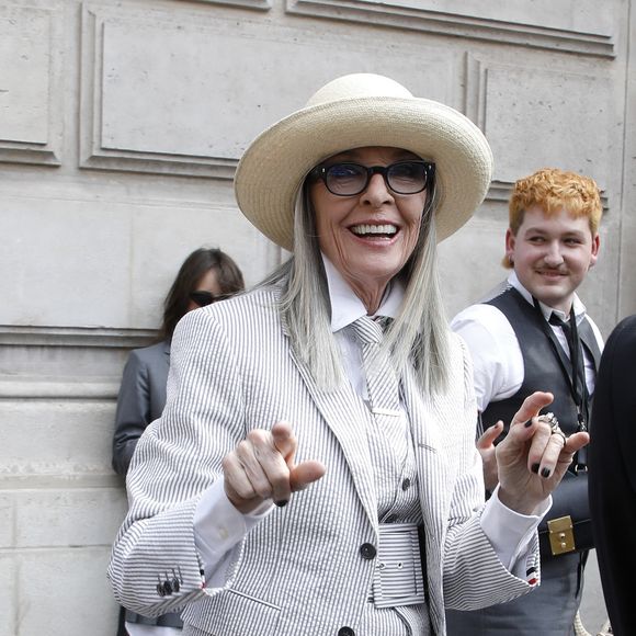 De nombreux hommages posthumes lui ont alors été rendus

Diane Keaton - Arrivées au défilé de mode Thom Browne collection Haute Couture Automne/Hiver 2023/24 lors de la Fashion Week de Paris (PFW), à Paris, France, le 3 juillet 2023. © Denis Guignebourg/Bestimage