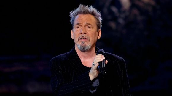 Florent Pagny n'a pas le droit à ce geste, proscrit par son médecin qui suit également Céline Dion