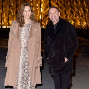 Doria Tillier, Augustin Trapenard - Photo Call du « Le Grand Diner du Louvre « lors de la Fashion Week  à Paris le 5 mars 2025. © Olivier Borde /Bestimage
