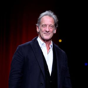 Vincent Lindon - Pour la séance de clôture de la 16ème édition du Festival Lumière de Lyon, un hommage tout particulier a été rendu à l'acteur Alain Delon en projetant "Plein Soleil" de René Clément. Pour l'occasion Vincent Lindon a prononcé un discours en présence de Anthony Delon, qui, sous le coup de l'émotion, a fondu en larmes pendant l'évocation de son père. C'est la première fois, depuis sa disparition, qu'un hommage était rendu en public à Alain Delon,  au Halle Tony Garnier, à Lyon, France, le 20 octobre 2024. © Dominique Jacovides/Bestimage