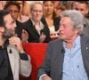Anthony Delon et son père Alain Delon sur le plateau de "Vivement dimanche" le 24 septembre 2008. © Guillaume Gaffiot/bestimage