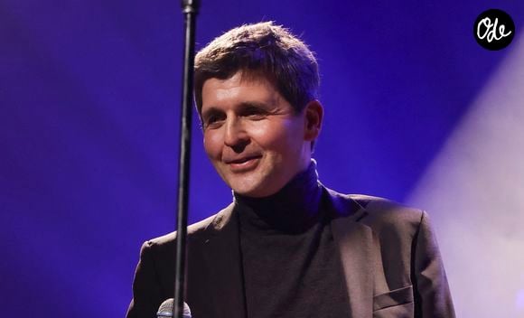 Enrico Macias et Thomas Sotto - Concert d’Enrico Macias pour sa tournée La Fête Continue ! dans la salle de spectacle Le Dôme de Paris - Palais des Sports à Paris, France, le 15 mars 2025. © Jack Tribeca/Bestimage
