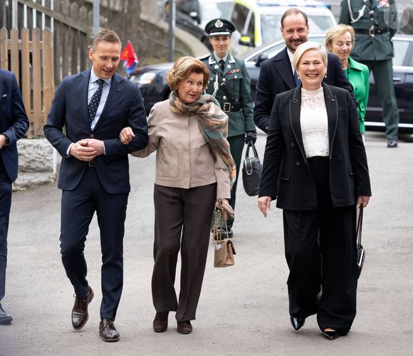 La présidente Halla Tómasdóttir ,son mari Björn Skúlason, la reine Sonja de Norvège, le prince Haakon de Norvège à Oslo, le 9 avril 2025. Dana Press / Bestimage