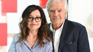 Avec Evelyne Bouix, Pierre Arditi possède un appartement dans un quartier chic de Paris où il a ses habitudes