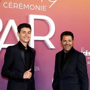 Mais Léon se lance dans une nouvelle aventure
Jamel Debbouze et son fils Léon - Photocall des lauréats (press room) lors de la 49ème édition de la cérémonie des César à l’Olympia à Paris le 23 février 2024
© Dominique Jacovides / Olivier Borde / Bestimage