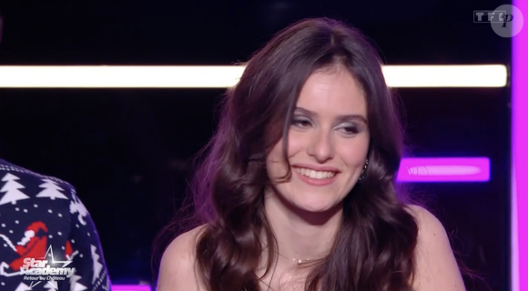 C’est pourtant une véritable pluie de compliments que lui adresse ensuite le fils de Jean-Jacques Goldman. 

Jeanne lors du prime de la "Star Academy" spécial battle sur TF1 le 20 décembre 2025