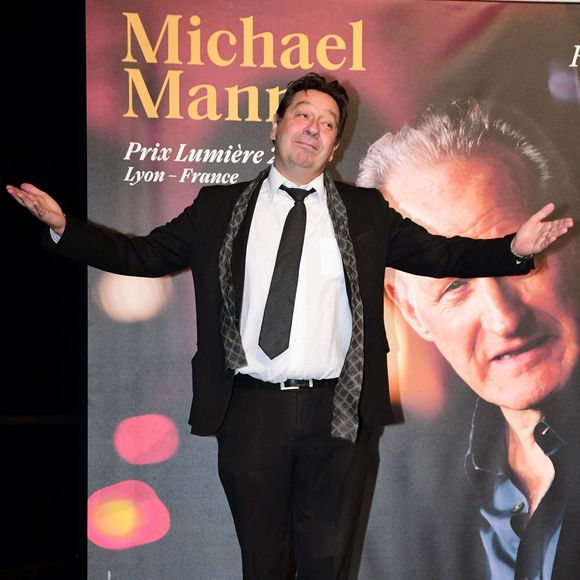 Né à Bourg‑en‑Bresse, il estime que Lyon "devrait être la capitale".

Laurent Gerra lors de la remise de prix du Festival Lumire 2025 de Lyon, France, le vendredi 17 octobre 2025. © Romain Doucelin/Bestimage.