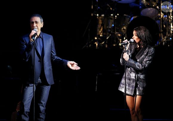 Alain Chamfort et Jenifer Bartoli - Alain Chamfort a donné un concert exceptionnel au grand Rex sur le theme "Elles et Lui" a paris le 30 janvier 2013. Tout au long de la soirée il a enchaine des duos avec plusieurs jeunes chanteuses.
DOMINIQUE JACOVIDES / BESTIMAGE