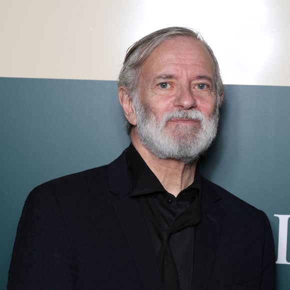 Francis Huster lors de la soirée des 90 ans du prix des Deux Magots à Paris le 25 septembre 2023.

© Denis Guignebourg / Bestimage