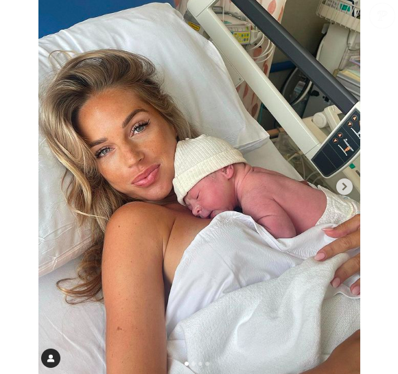 Benjamin Samat et Maddy Burciaga ont accueilli le premier enfant le 30 septembre 2022. Un petit garçon prénommé Andréa. Instagram