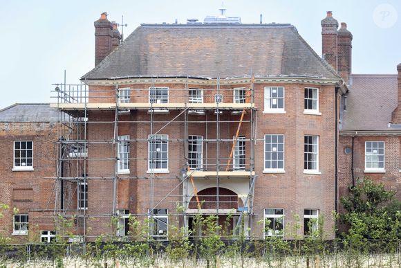 Forest Lodge est déjà présentée comme leur "maison pour toujours", un foyer stable pour la nouvelle génération royale.

Exclusif - Le prince William et sa famille déménageraient dans un manoir forestier à Windsor