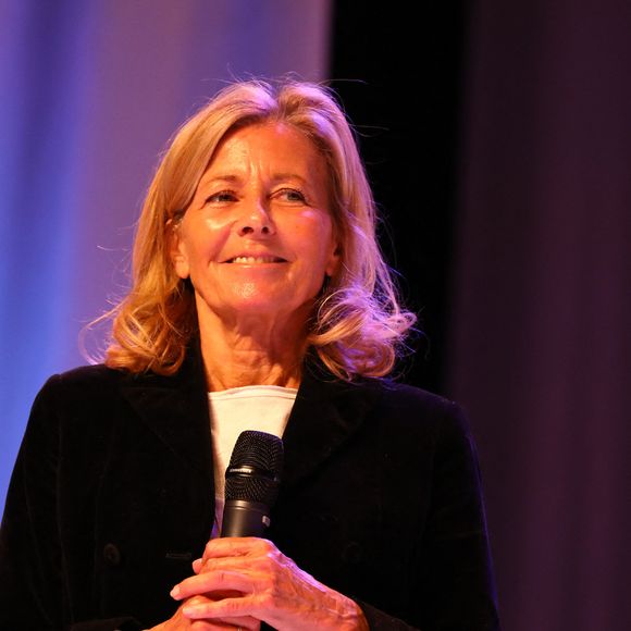 Et d'ajouter : "Non mais il est très jeune et il me détruit. Allez maintenant on descend, voilà".

Le 2 octobre 2025, Dinard, Bretagne, France : CLAIRE CHAZAL lors de la cérémonie d'ouverture du 36ème Festival du Film Britannique et Irlandais de Dinard, France (Credit Image : © Mickael Chavet/ZUMA Press Wire)