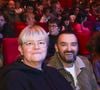Le célèbre cuisinier et sa compagne Déborah sont apparus dans le public du Palais des Congrès.

Exclusif - Cyril Lignac et sa compagne Déborah - Célébrités lors du concert "50 Ans d'Amour" de Chantal Goya au palais des Congès à Paris, France, le 29 mars 2026. Deux représentations à guichet fermé. © Jack Tribeca/Bestimage