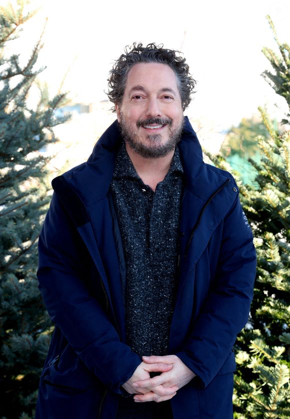 Guillaume Gallienne sur le photocall du film "Paddington" dans le cadre de la 28ème édition du Festival international du film de comédie de l'Alpe d'Huez le 18 janvier 2025. © Dominique Jacovides / Bestimage