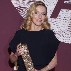 Léa Drucker (Meilleure actrice dansDossier 137) au photocall du dîner de la 51ème cérémonie des César au Fouquet's à Paris, France, le 27 février 2026. © Denis Guignebourg/Bestimage