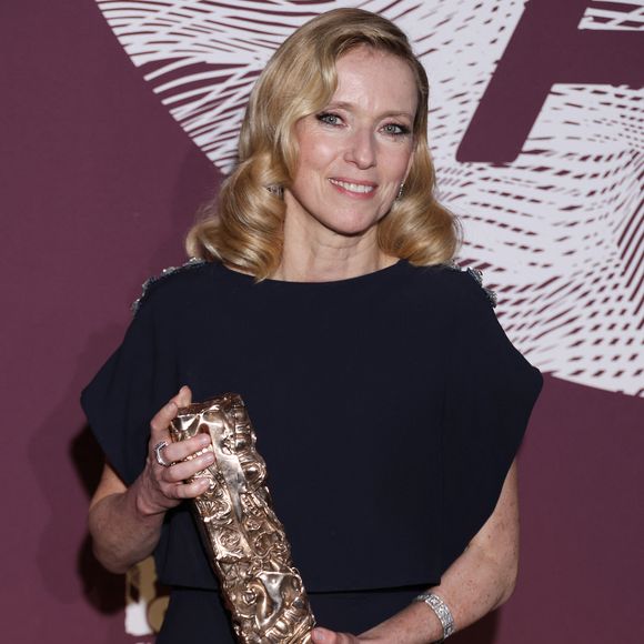 Léa Drucker (Meilleure actrice dansDossier 137) au photocall du dîner de la 51ème cérémonie des César au Fouquet's à Paris, France, le 27 février 2026. © Denis Guignebourg/Bestimage