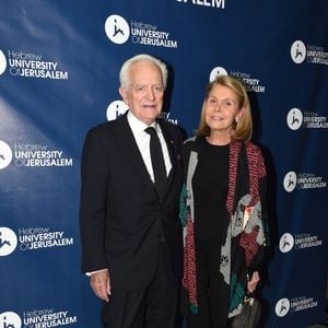 Exclusif - Philippe Labro et sa femme Françoise Coulon - Soirée d'hommage à Martine Dassault et remise du prix Scopus 2020 de l'Université Hébraïque de Jérusalem décerné à l'artiste G. Garouste au Pavillon Vendôme à Paris le 23 janvier 2020. © Erez Lichtfeld/Bestimage