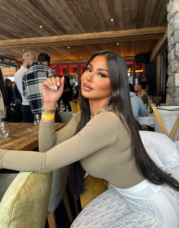 Maeva Ghennam sur Instagram.