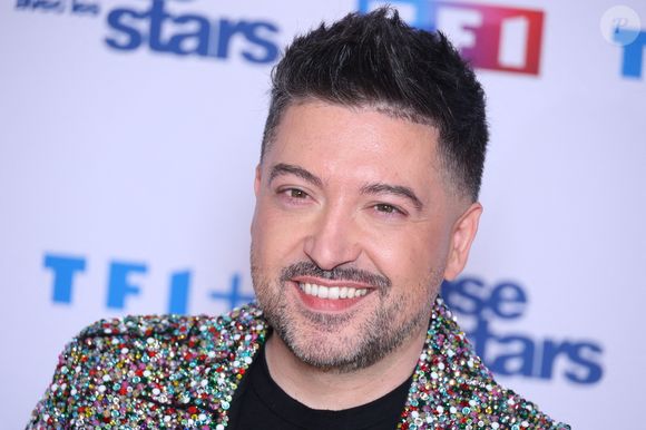 Chris Marques participe au photocall de Danse Avec Les Stars dans les studios de TF1 le 16 janvier 2025. Photo de Jerome Domine/ABACAPRESS.COM