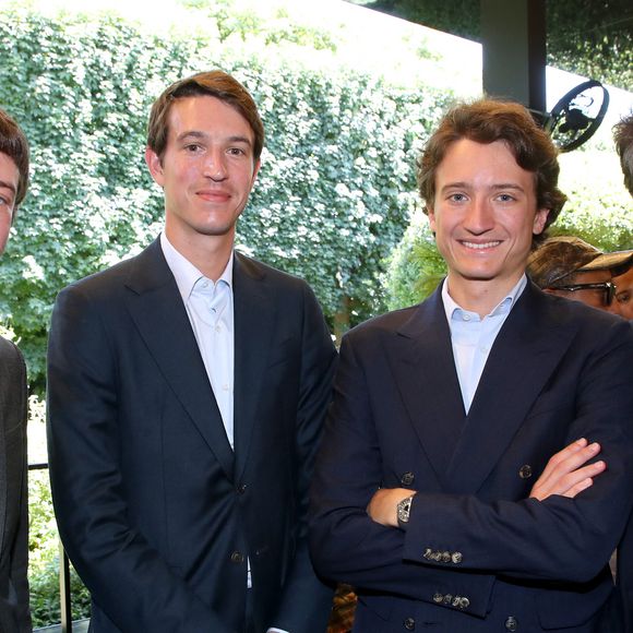 Exclusif - Les frères Arnault : Frédéric Arnault, Alexandre Arnault, Jean Arnault et Antoine Arnault - Défilé de Mode Christian Dior, Collection Haute Couture Automne-Hiver 2026/2027, le 6 Juillet 2026. 

© Bertrand Rindoff / Bestimage