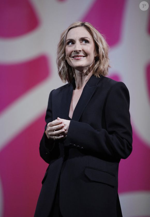 Camille Chamoux - Soirée d'ouverture de CanneSeries Saison 6 au Palais des Festivals de Cannes le 14 Avril 2023. © Denis Guignebourg/Bestimage