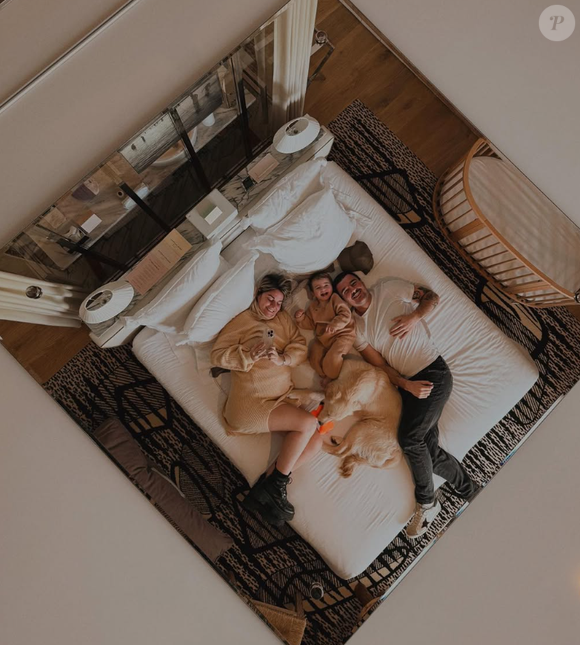 Sophie Tapie avec son compagnon Baptiste Germain et leur fils César