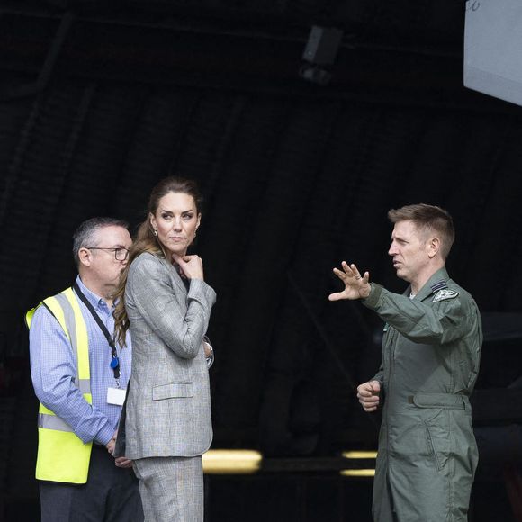 Kate Middleton visite la RAF Coningsby, dans le Lincolnshire, le 2 octobre 2025.

Photo : PA Photo / Bestimage