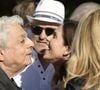 Le 11 juillet 2025, sa veuve était évidemment présente pour l'exposition en plein air consacrée à l'empereur du microsillon à Saint-Tropez.
Exclusif - Enrico Macias, Jean-Marie Bigard, Caroline Barclay - Personnalités à l'exposition photographique de Paris Match "Eddie Barclay — Saint-Tropez, le sens de la fête !" place Blanqui à Saint-Tropez le 11 juillet 2025.
© Sophie Louvet / Nice Matin / Bestimage