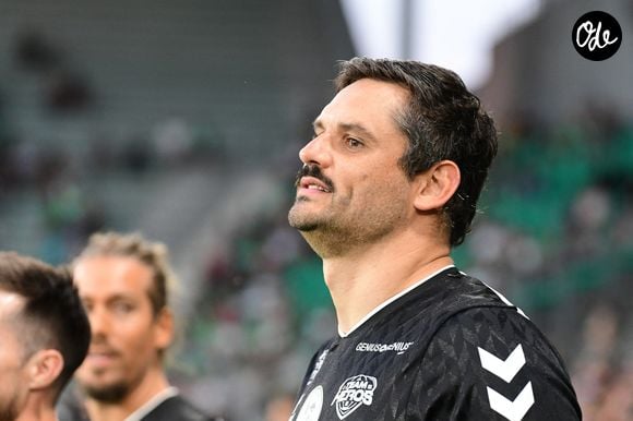 Florent Manaudou - Match des héros au stade Geoffroy-Guichard de Saint-Etienne le 31 mai 2026. Les Légendes des Verts et la Team des Héros ont fait le spectacle ce dimanche soir à Geoffroy-Guichard (3-4). Ovationnés par plus de 17 000 spectateurs, leur participation, et celle du peuple Vert, va permettre de faire avancer la recherche contre la maladie de Charcot.  © Romain Doucelin/Bestimage