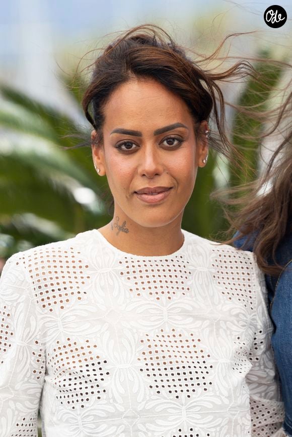 Amel Bent au photocall du film "Ma Frère" lors du 78ème Festival International du Film de Cannes, au Palais des Festivals à Cannes, France, le 22 mai 2025. © Jacovides-Moreau/Bestimage