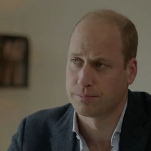 Le prince William, duc de Cambridge, s'est entretenu, dans une vidéo enregistrée pour Youtube, avec le couple d'intervenants d'urgence, Will et Chloe, pour discuter de la façon dont ils ont géré leur santé mentale pendant la crise de Covid-19 à Londres.
Crédit : The ImageDirect / Bestimage