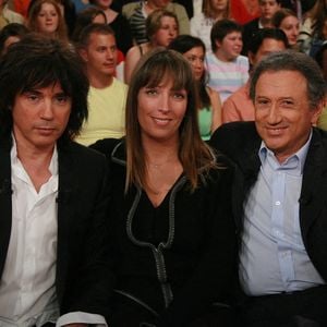 Jean-Michel Jarre, sa soeur Stéfanie et Michel Drucker lors de l'enregistrement de l'émission "Vivement Dimanche" à Paris, France, le 04/04/2007. Photo Max Colin/ABACAPRESS.COM