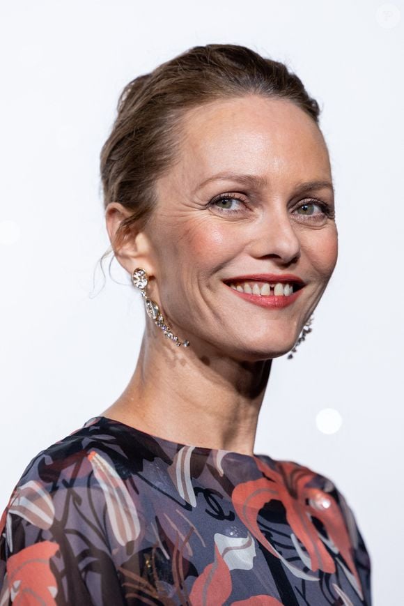 Vanessa Paradis - Soirée de gala en hommage à Patrick Dupond à l'Opéra de Paris le 21 février 2023. © Olivier Borde/Bestimage