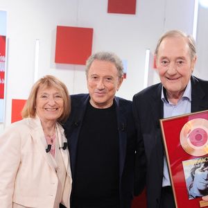 François Bachelet, la dernière épouse de Pierre Bachelet, est venue rendre hommage à son cher et tendre.

Exclusif - Francoise Bachelet, Michel Drucker et Gervais Martel - Enregistrement de l'émission Vivement dimanche en hommage à Pierre Bachelet au studio Rive Gauche, presentée par Michel Drucker . Diffusion sur France 3 le 14/09/2025.

© Guillaume Gaffiot / Bestimage