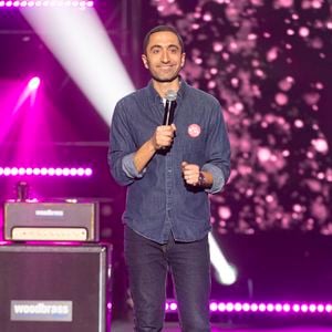 Exclusif - Jimmy Mohamed - Enregistrement de l'émission "Tout le monde chante contre le cancer" au Cirque Phénix à Paris, présentée par J.Anthony et E.Gossuin et diffusée le 4 janvier sur W9
© C.Clovis-P.Perusseau / Bestimage