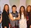 Évincé au bout de six mois pour son manque d’énergie scénique, il n’avait pas participé aux albums du groupe.

Le groupe "Iron Maiden", émission Top of the Pops aux studios de télévision de la BBC à Londres. Exclusif : plan américain.
ALPHA AGENCY / BESTIMAGE









Demander à ChatGPT