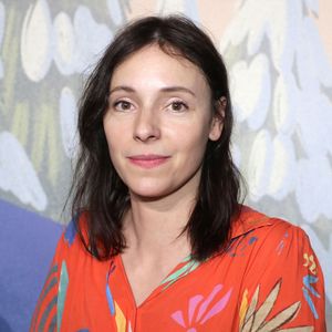 A 46 ans, Lola Séchan a dû cheminer seule avant de trouver sa vocation...
Lolita Séchan, fille du chanteur Renaud Séchan, au Festival du livre de Paris. Crédit Cedric Perrin / Bestimage