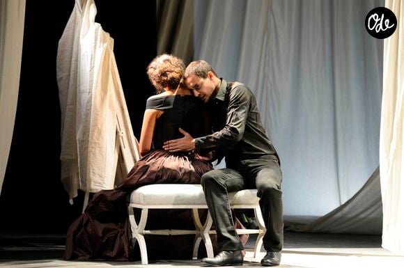 Incapable de poursuivre sa carrière sur les planches, il a fait le choix de l'euthanasie.

Laetitia Laburthe-Tolra et Arnaud Denis - Filage de la pièce "Le Misanthrope" à la Cigale, à Paris. Le 2 septembre 2013.

© Bestimage