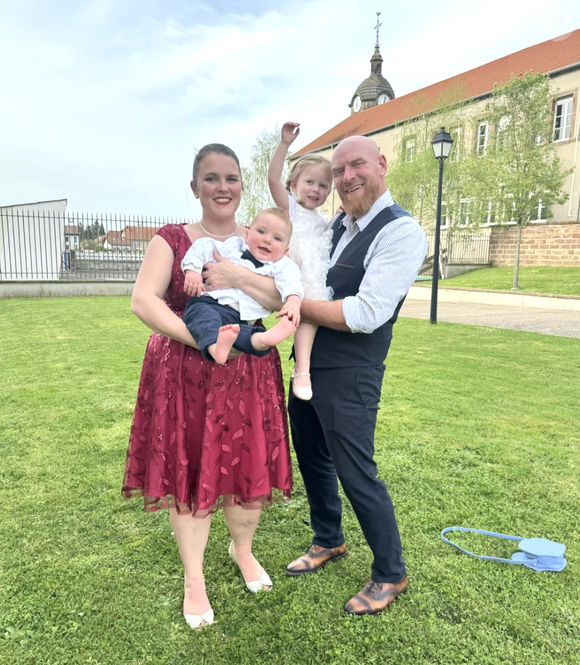Toutes nos félicitations !

Lucile et Jérôme de "L'amour est dans le pré", couple uni