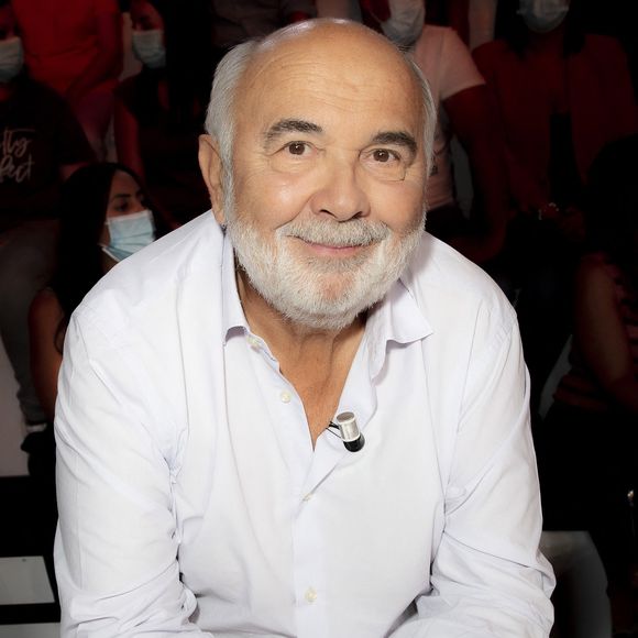 Exclusif - Gérard Jugnot - L'émission TPMP (Touche Pas à Mon Poste) présenté par C. Hanouna,  diffusée en direct le 13 Septembre 2021 sur C8 avec G. Jugnot et Artus pour le film "Pourris Gatés" à Paris le 13 Septembre 2021 © Jack Tribeca / Bestimage