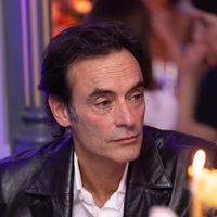 Anthony Delon inconsolable : ce membre de la famille qu'il a accompagné jusqu'au bout avec ses filles Loup et Liv les a quittés
