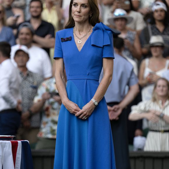 Le prince et la princesse de Galles, le prince George et la princesse Charlotte assistent à la finale messieurs de Wimbledon entre Jannik Sinner et Carlos Alcaraz, au All England Lawn Tennis and Croquet Club, à Wimbledon, Londres, Royaume-Uni, le 13 juillet 2025.

Photo : Julien Burton / Bestimage