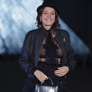 Onze ans plus tard, l’animatrice évoque son deuil dans un livre.

Cendrine Dominguez arrive au Grand Dîner du Louvre 2026 à Paris pendant la fashion week Prêt à Porter femme automne/hiver 2026-2027.
 
© Olivier Borde / Bestimage