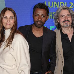 Laly Meignan , Cathy Andrieu , Lakshan Abeynayake, Philippe Vasseur et Elsa Esnoult lors d'une rencontre avec les membres de la série "Les mystères de l'amour" au festival Series Mania à Lille le 20 mars 2023.

© Stéphane Vansteenkiste / Bestimage
