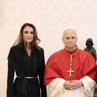 Le roi Abdallah II et la reine Rania reçus au Vatican, photos de leur première rencontre avec le pape Léon XIV